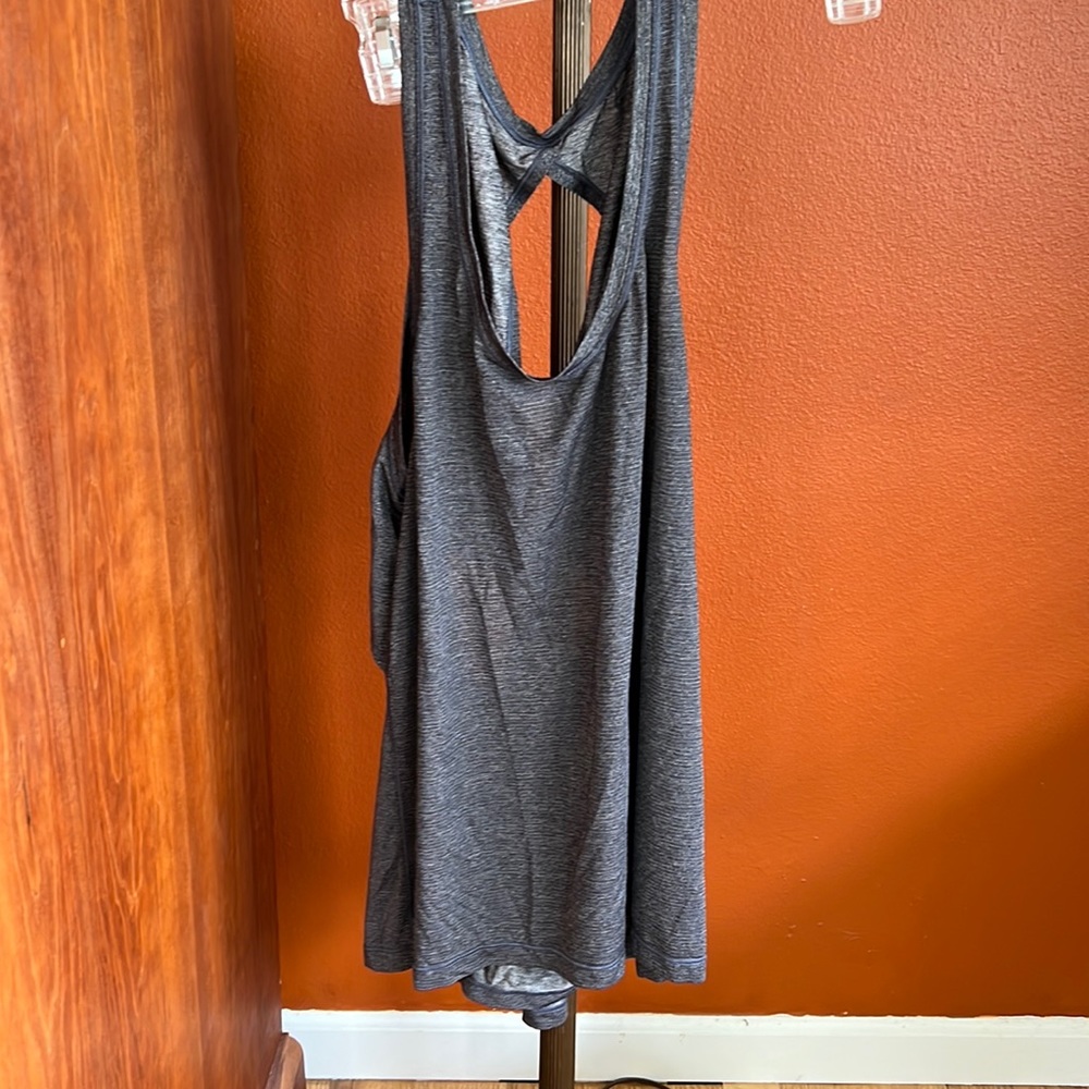 Lululemon crisscross tank top
